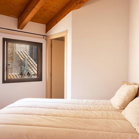 Ferienwohnung Atic Duplex Amb Encant A 10 Minuts De L' Estany Banyoles Exterior foto